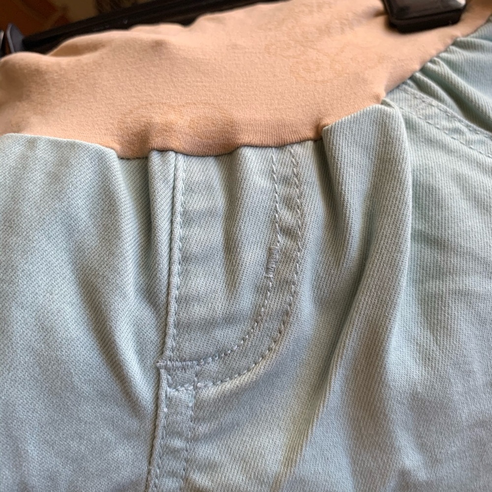 Jessica Simpson Maternity Jeans 👖 - Picture 5 of 8